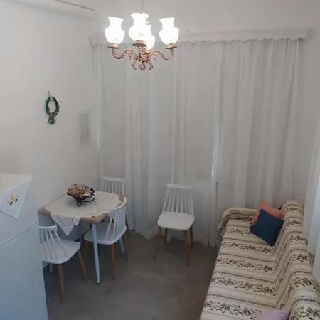 Apartment Small Home Of The Square Σπιτάκι Της Πλατείας *