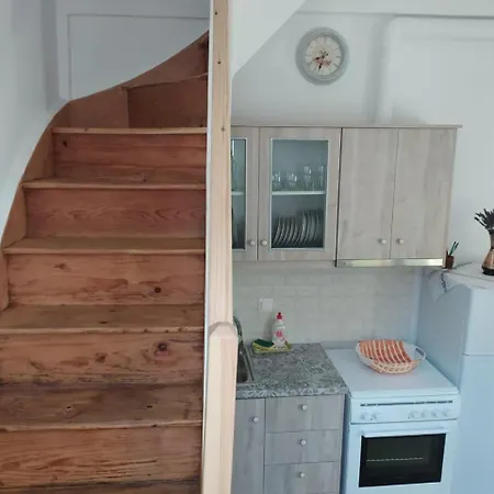 Small Home Of The Square Σπιτάκι Της Πλατείας Apartment Mesokhórion