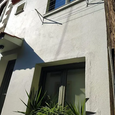 Small Home Of The Square Σπιτάκι Της Πλατείας Apartment *